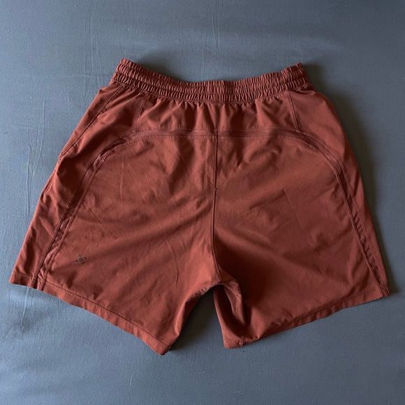 Lululemon Pace Breaker Short 7" - Picture 2 of 5